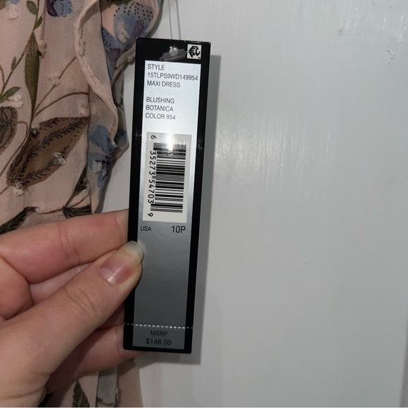Tahari Maxi Dress Blushing Botanica Size 10P - Picture 9 of 9